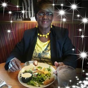 Meet your Posher, Deborah